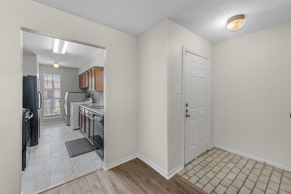 2120 El Paseo Street - Photo 18