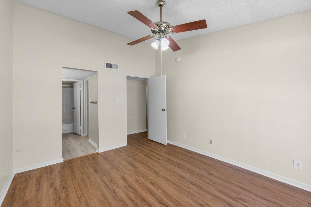 2120 El Paseo Street - Photo 8