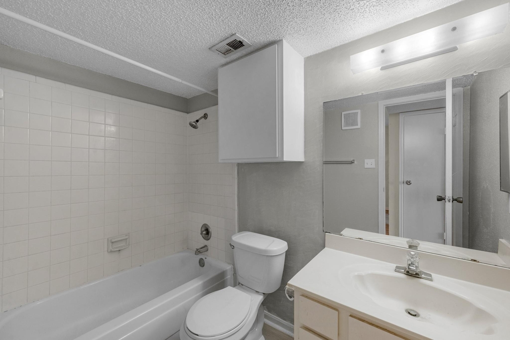 2120 El Paseo Street - Photo 6