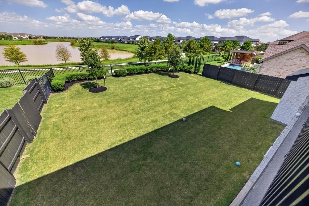 7410 Wildrye Meadow Lane - Photo 33