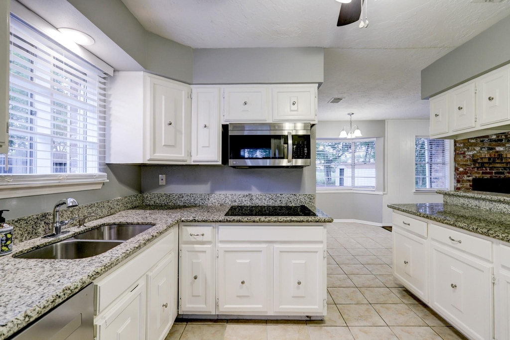 12346 Huntington Venture Drive - Photo 9