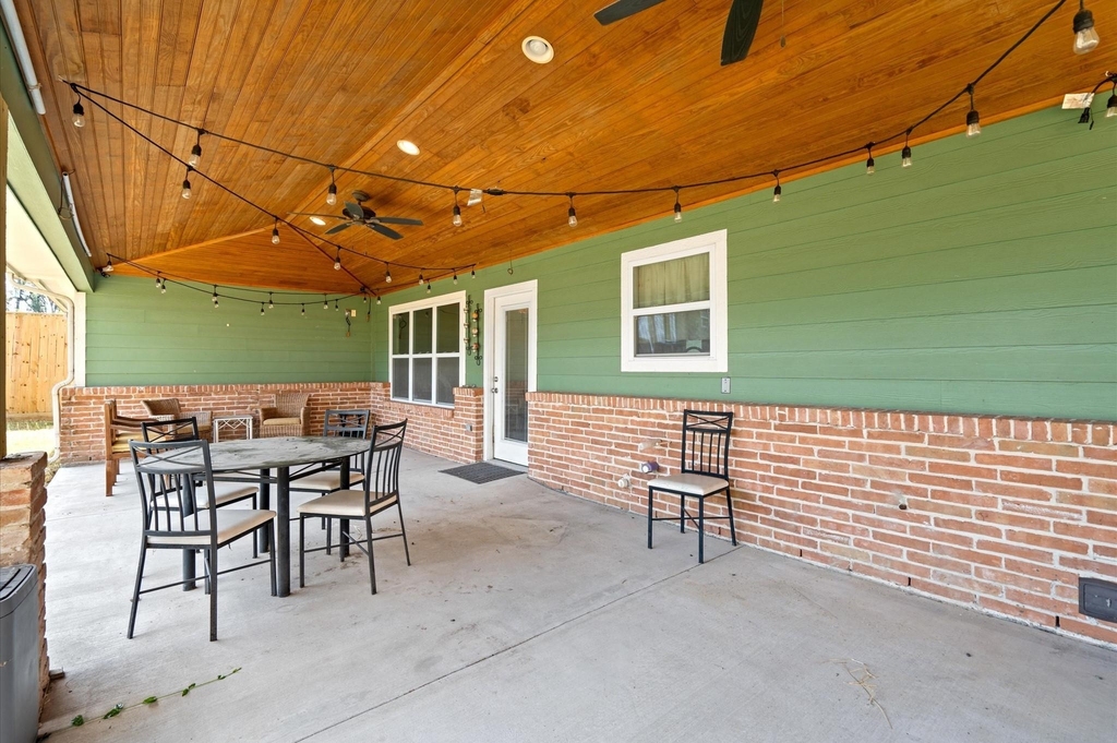 1526 Adkins Road - Photo 25