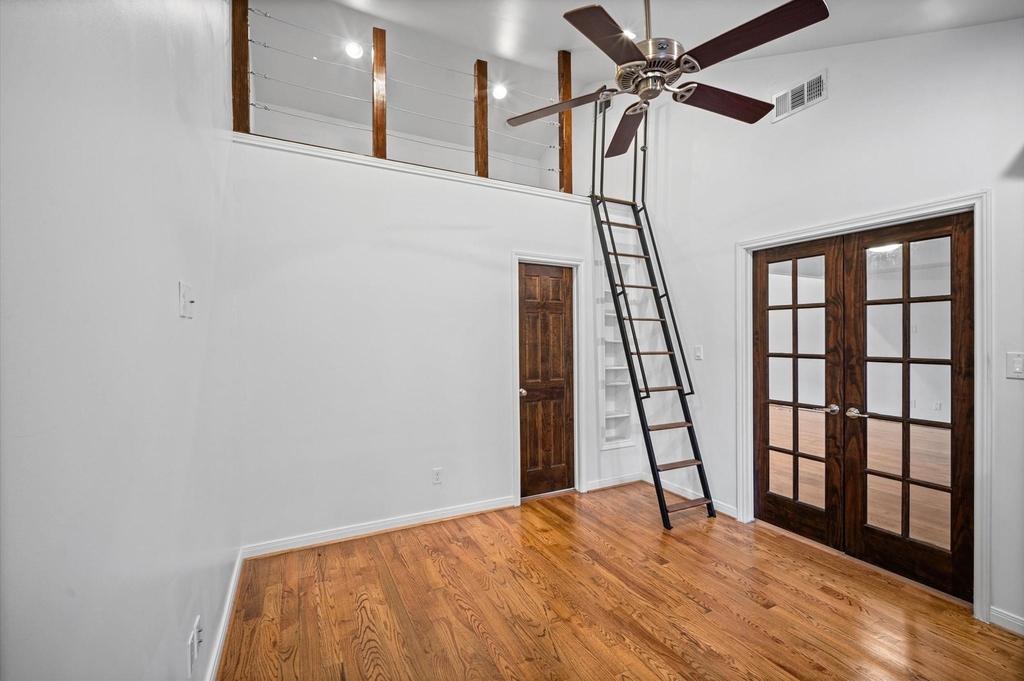1526 Adkins Road - Photo 10