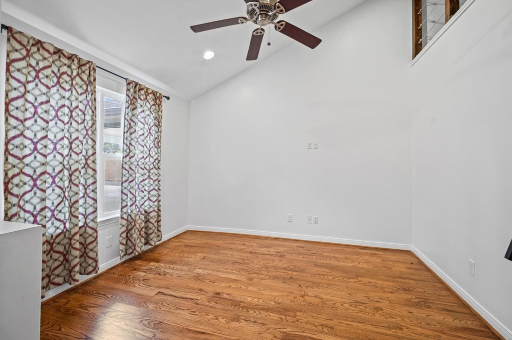 1526 Adkins Road - Photo 8
