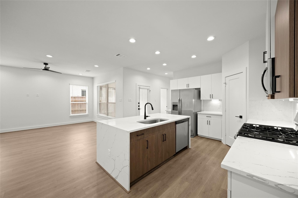 2729 Solbrook Lane - Photo 3