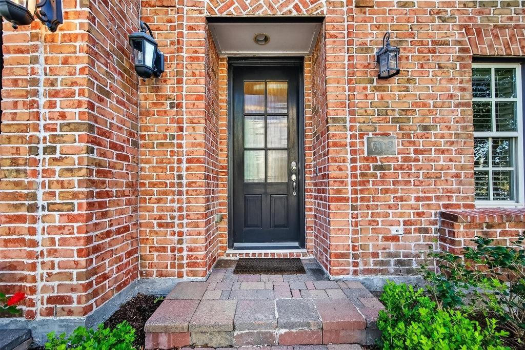 705 Delano Street - Photo 8