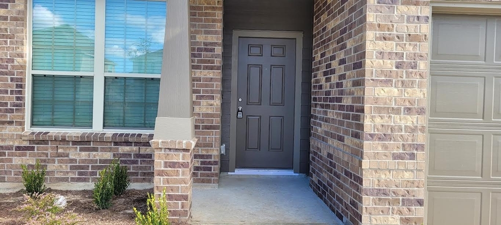 1714 Cormorant Crescent - Photo 1