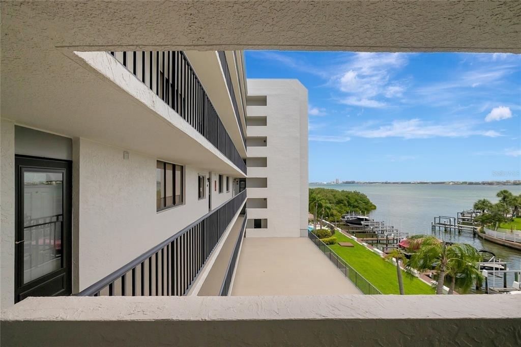 1581 Gulf Boulevard - Photo 29