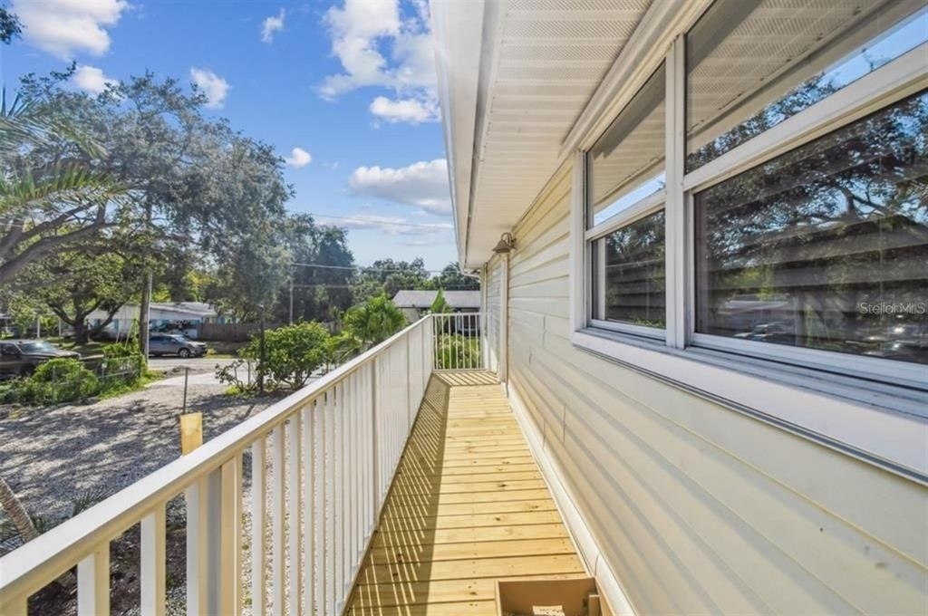 9914 Alavista Drive - Photo 25