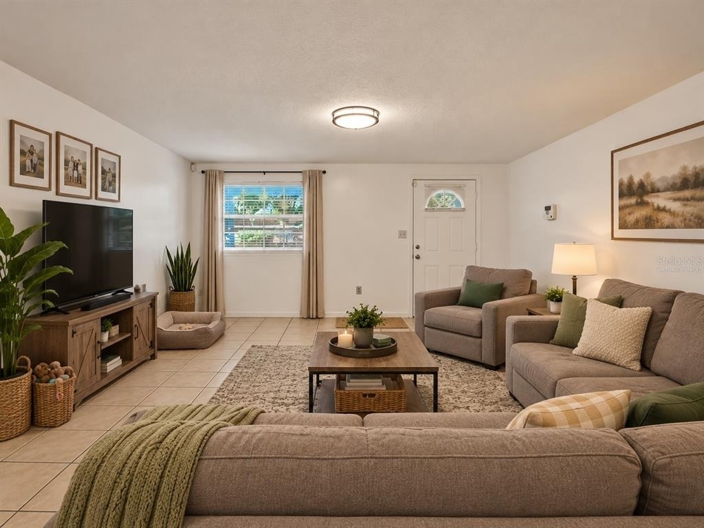 1821 Bellgrove Street - Photo 4
