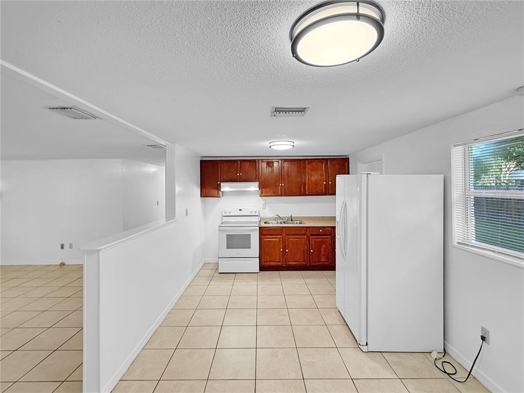 1821 Bellgrove Street - Photo 4