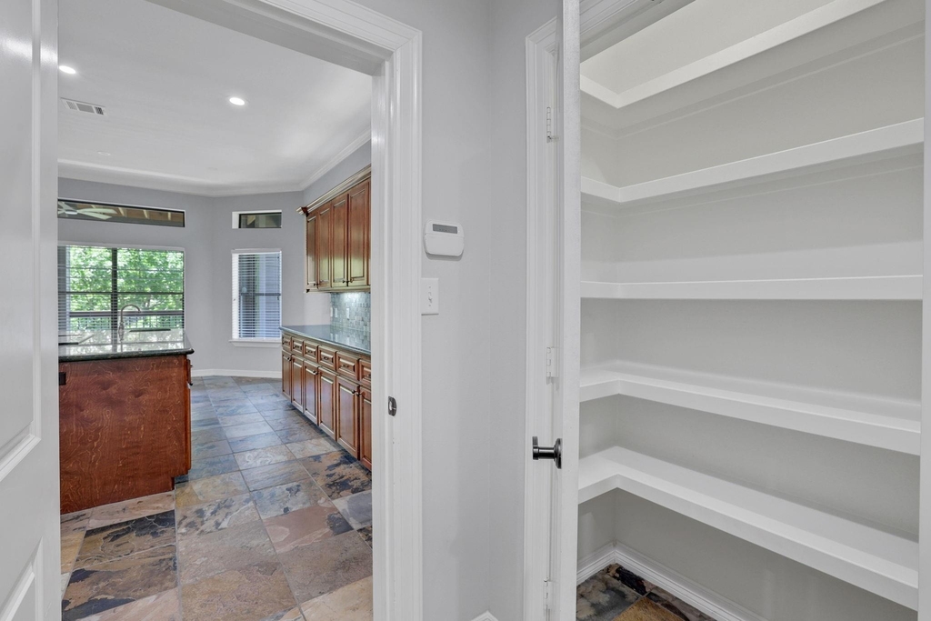 270 Lake Grove Drive - Photo 24