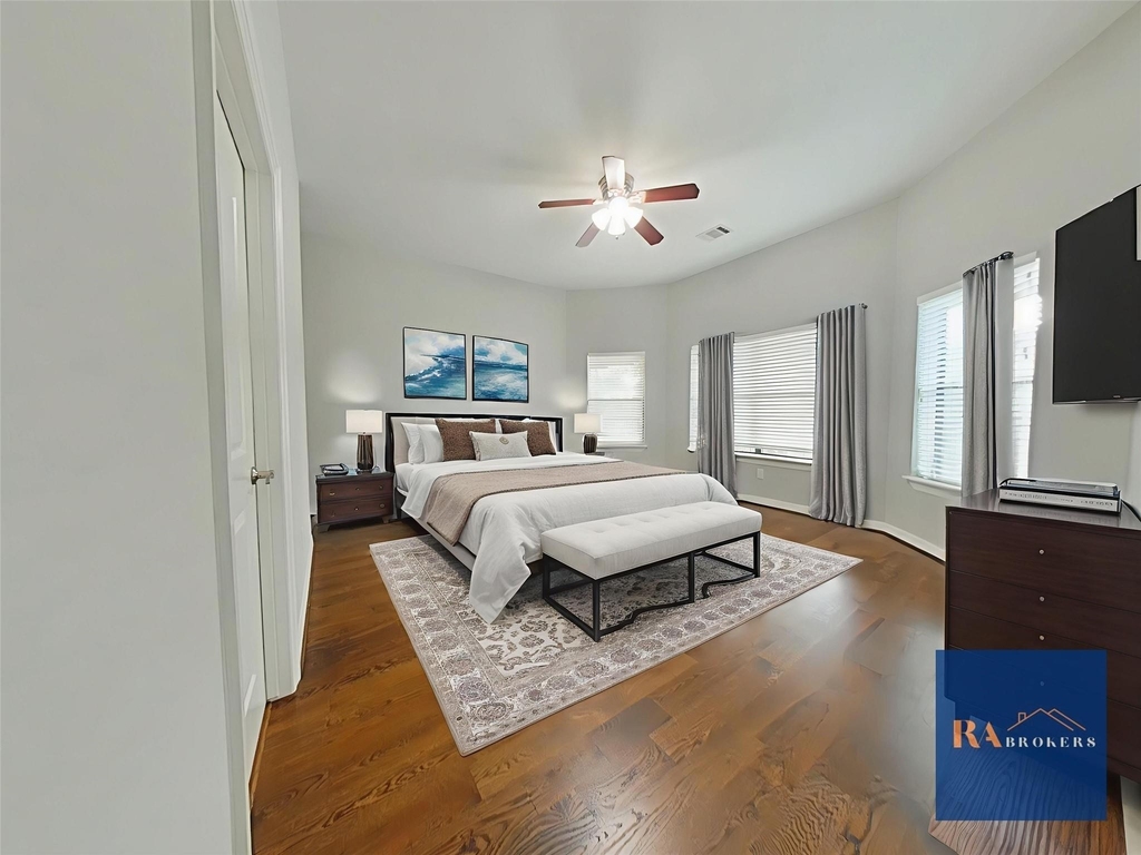 270 Lake Grove Drive - Photo 21