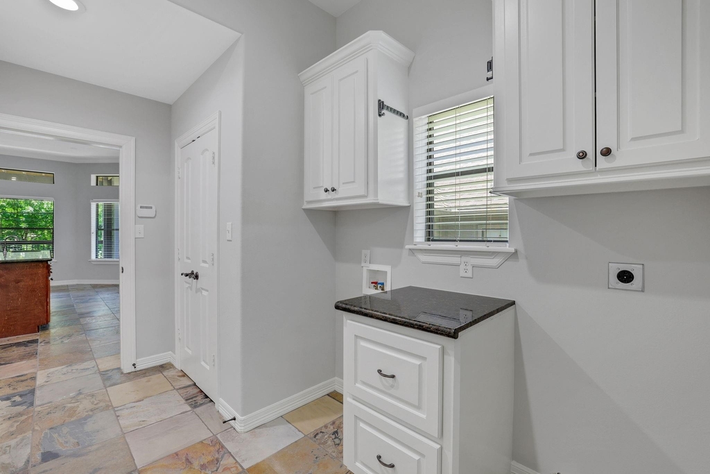 270 Lake Grove Drive - Photo 25
