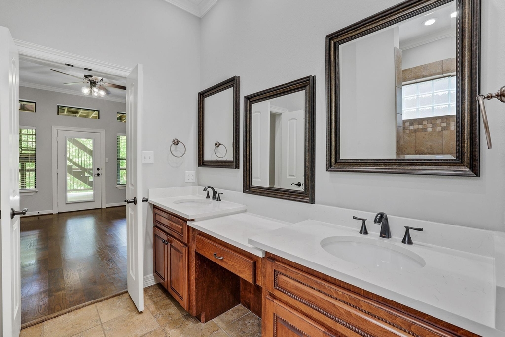 270 Lake Grove Drive - Photo 8