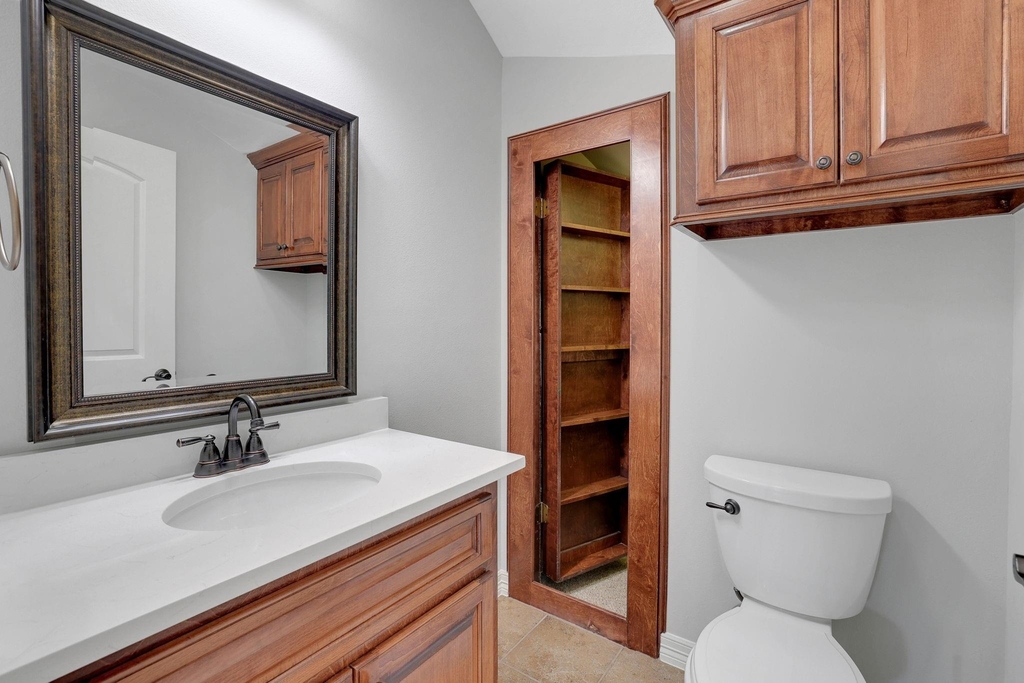 270 Lake Grove Drive - Photo 6