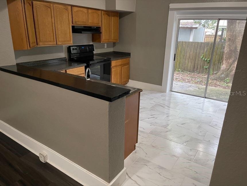 590 S Broadway Avenue - Photo 3