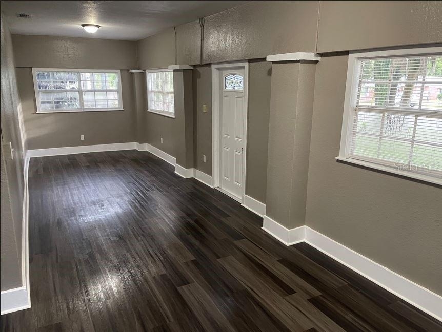 590 S Broadway Avenue - Photo 1