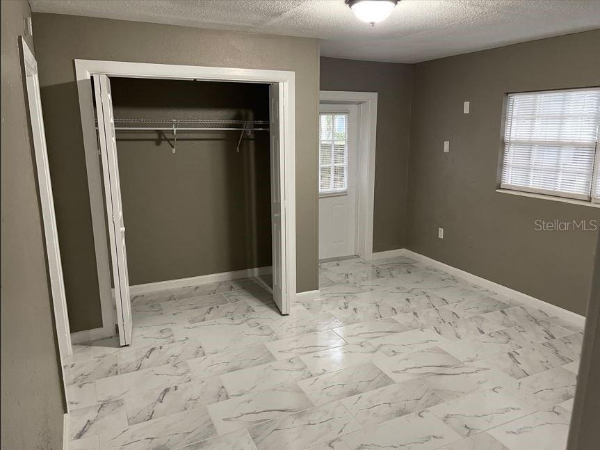 590 S Broadway Avenue - Photo 9