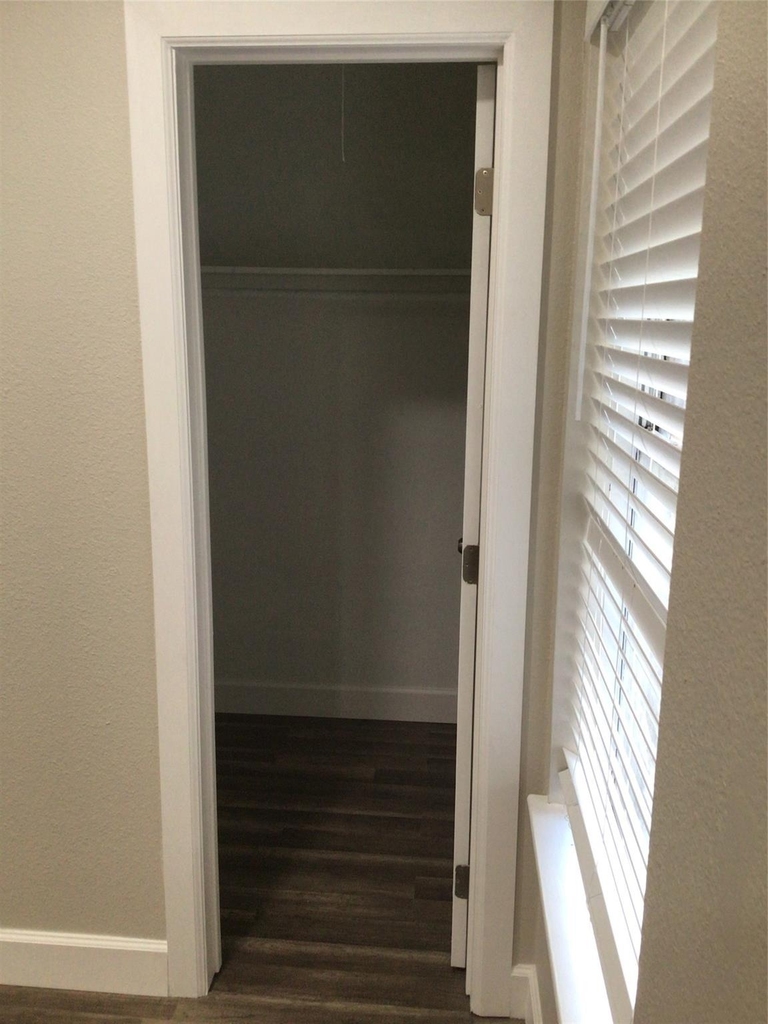 10531 Tilbrook Drive - Photo 9
