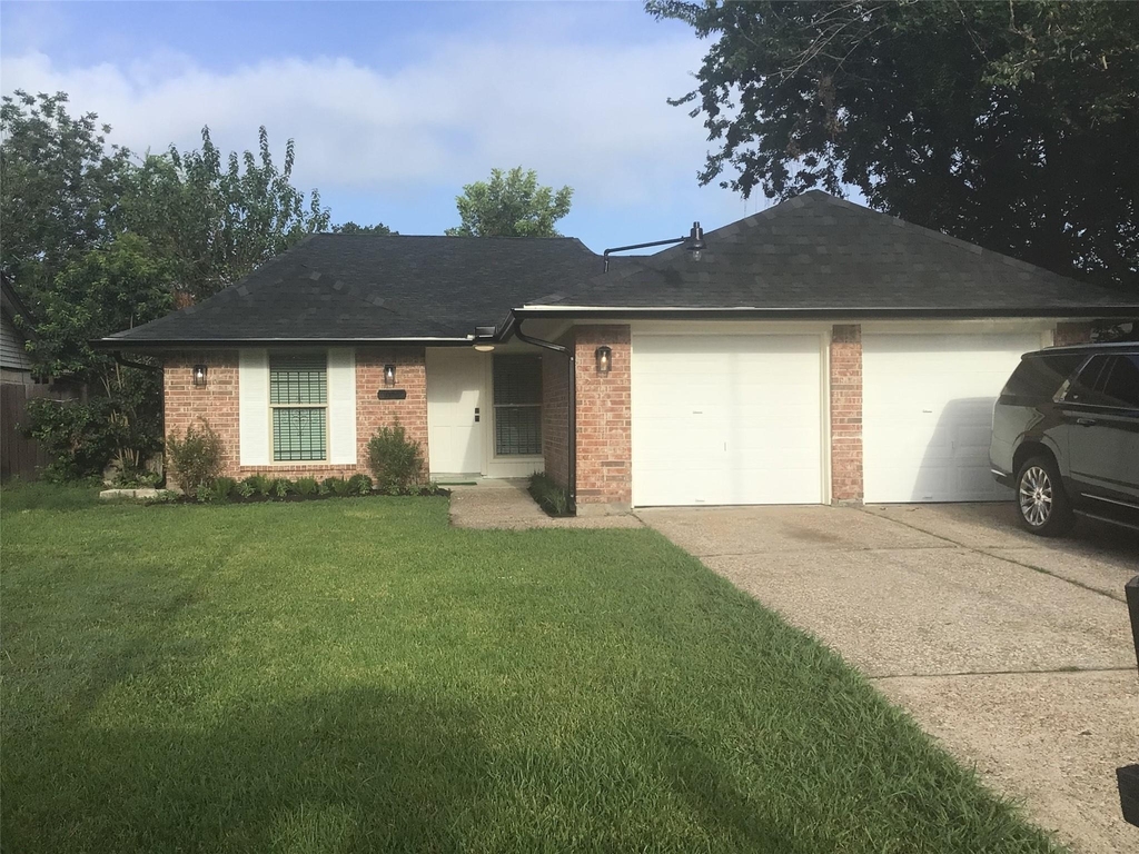 10531 Tilbrook Drive - Photo 0