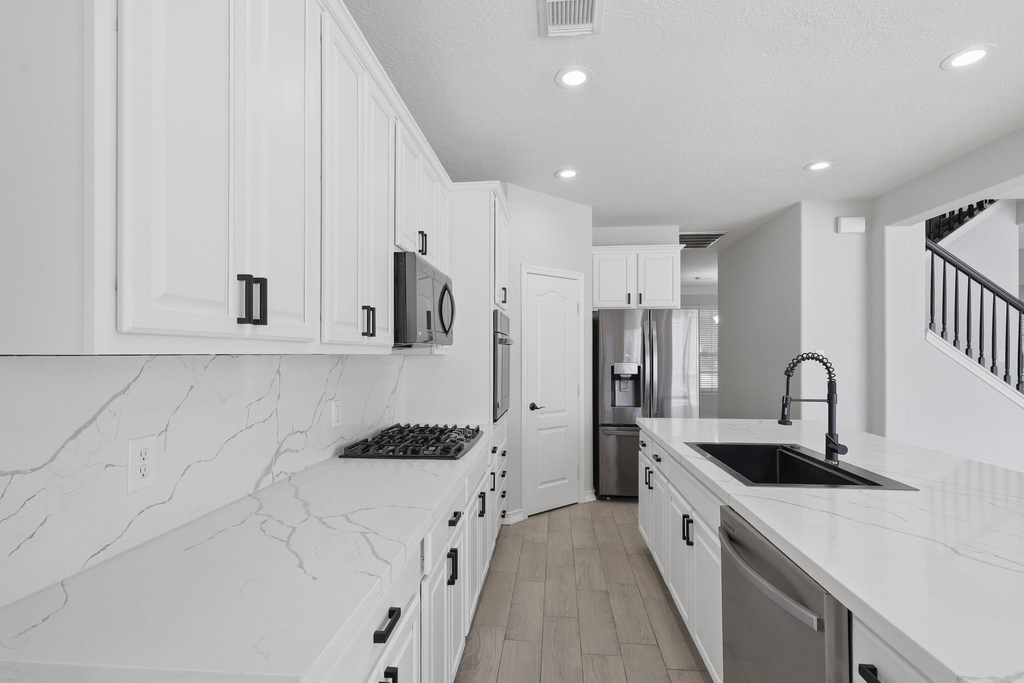19114 Canyon Vista Court - Photo 4