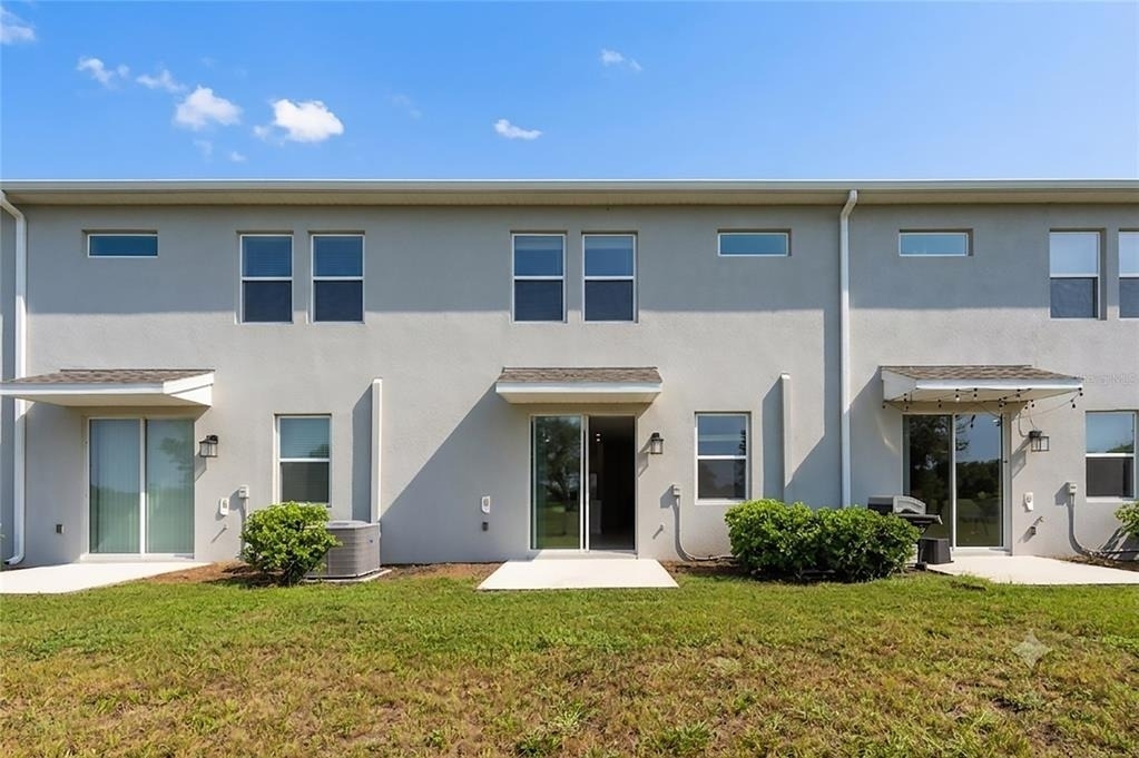 3295 Laurent Loop - Photo 4