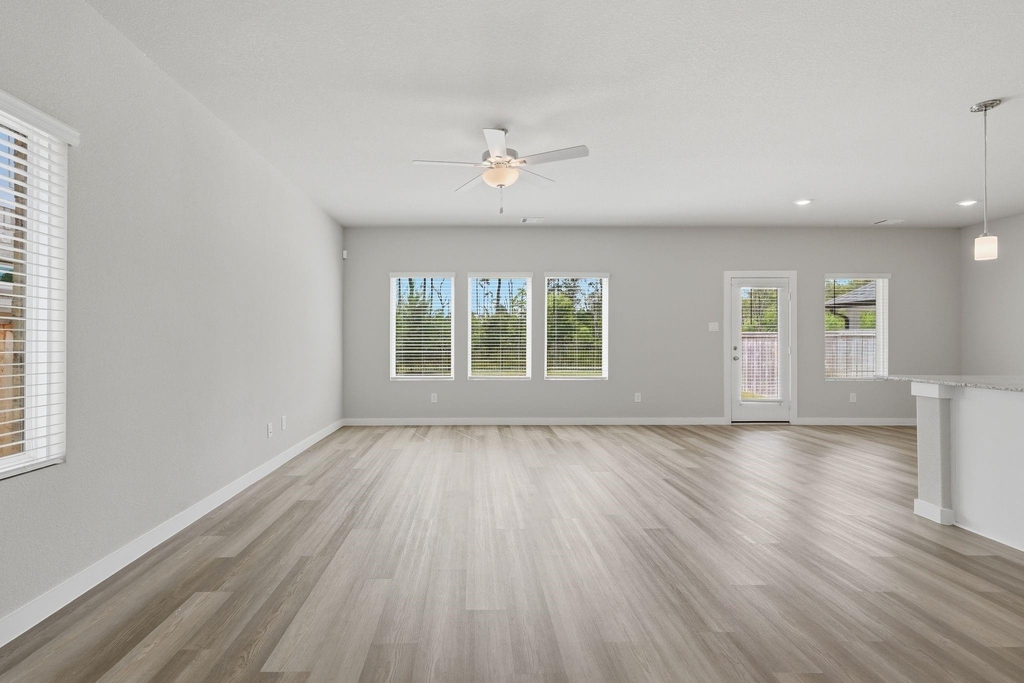 17430 Rosette Grass Drive - Photo 4