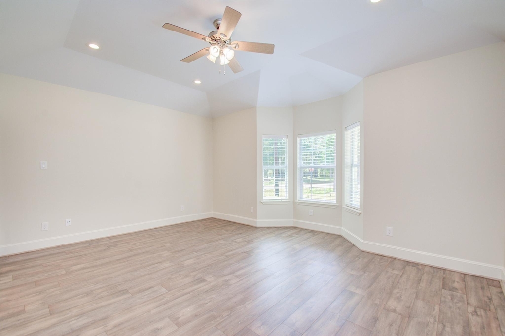 10572 Twin Oak Drive - Photo 25