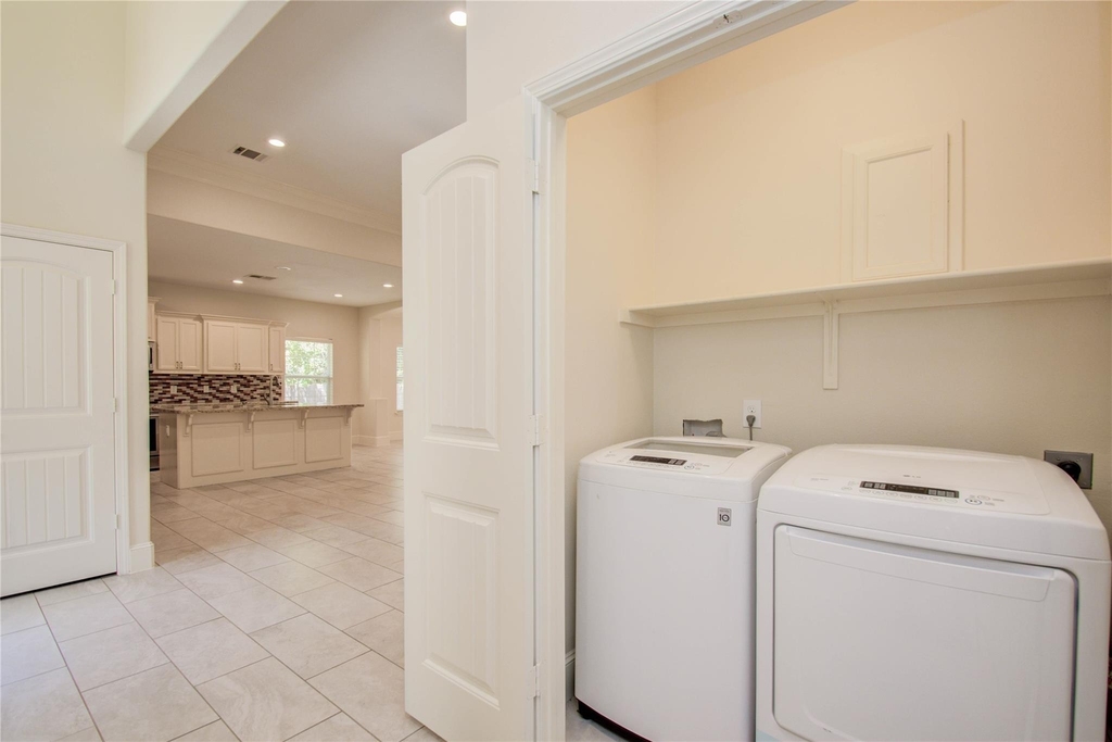 10572 Twin Oak Drive - Photo 24