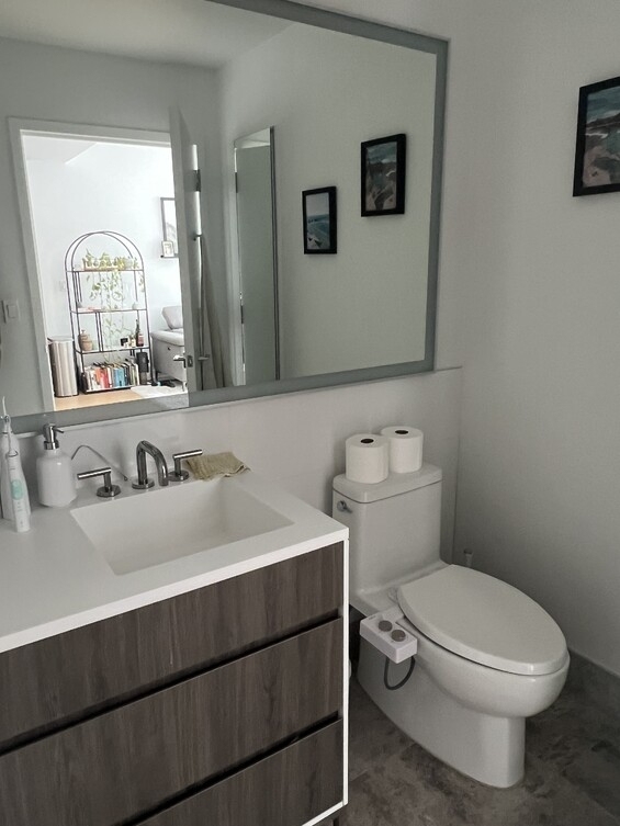 18 6th Avenue - Photo 1