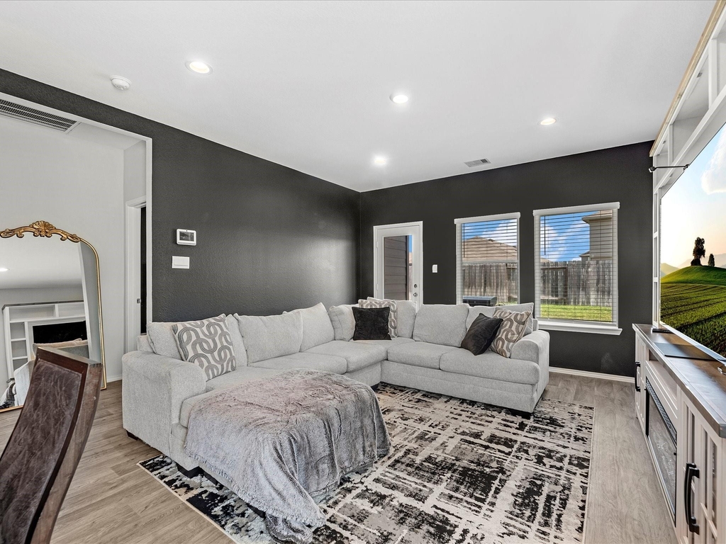 5455 Pinetree Crescent Lane - Photo 23