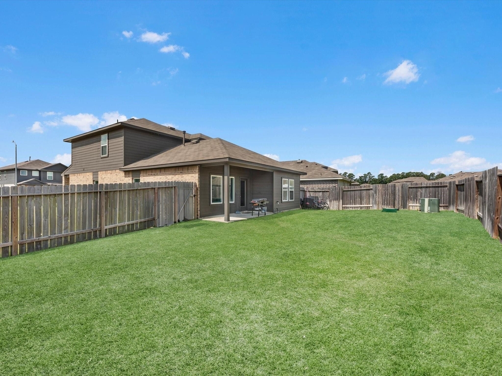 5455 Pinetree Crescent Lane - Photo 10