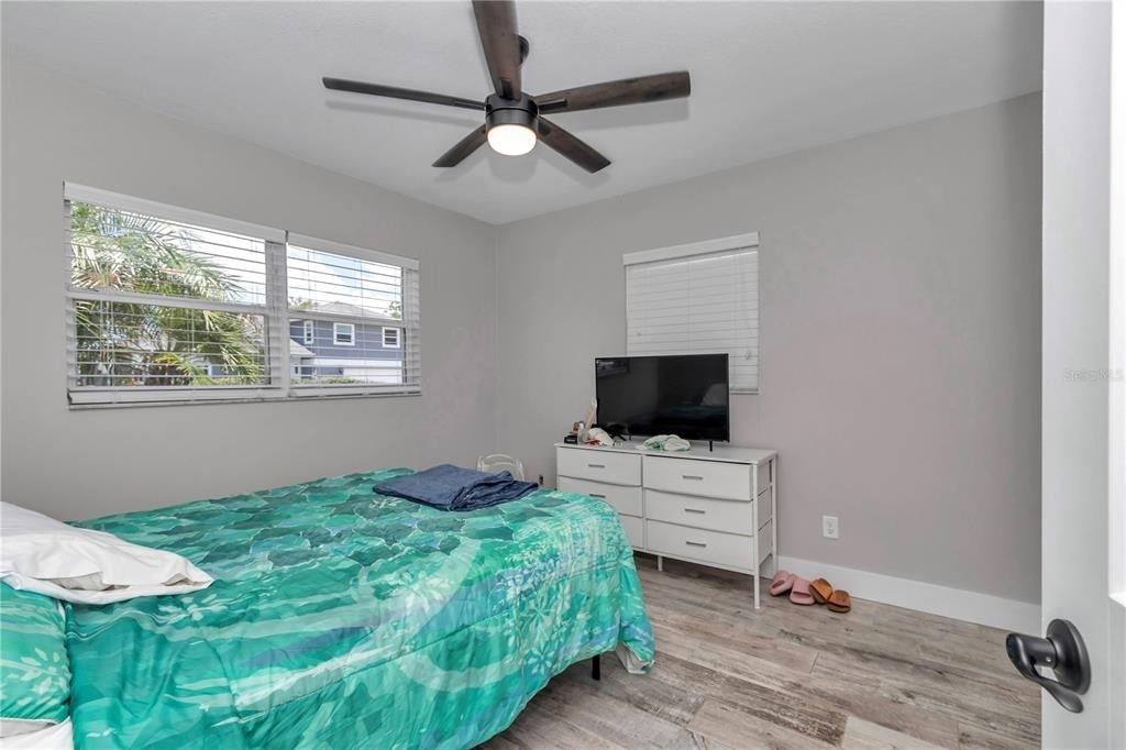 1409 Se 4th Avenue - Photo 37