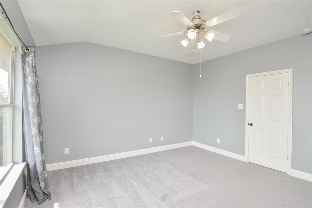 8755 Thistlemoor Lane - Photo 11