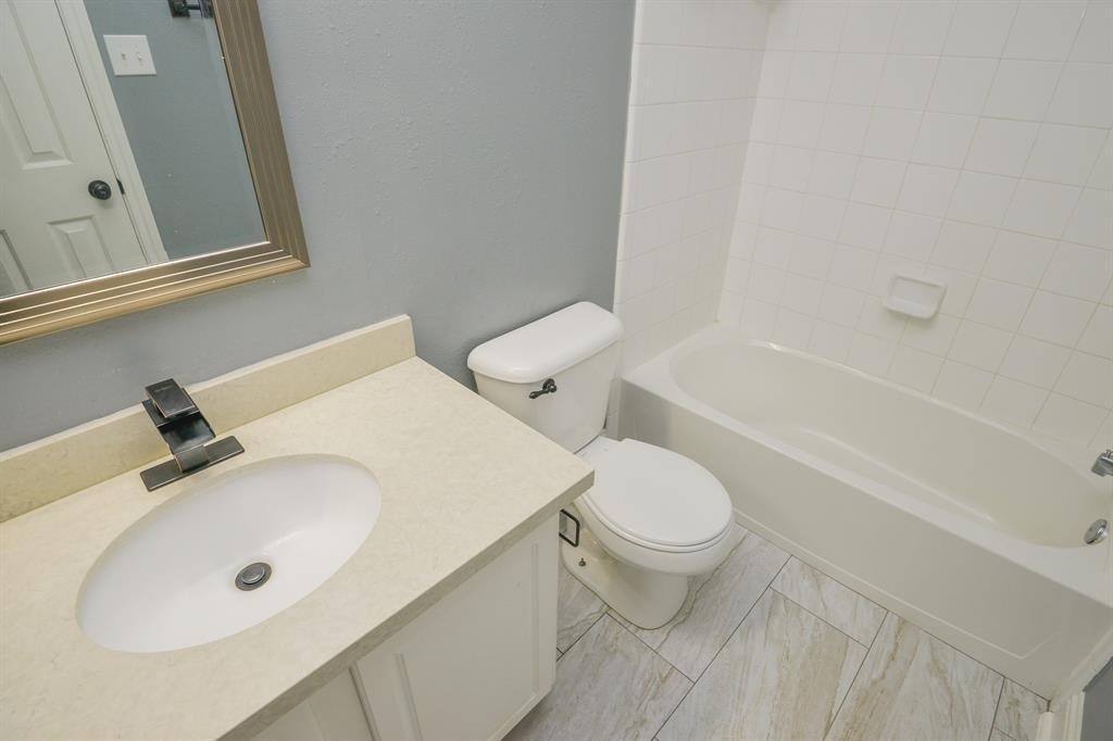 8755 Thistlemoor Lane - Photo 19