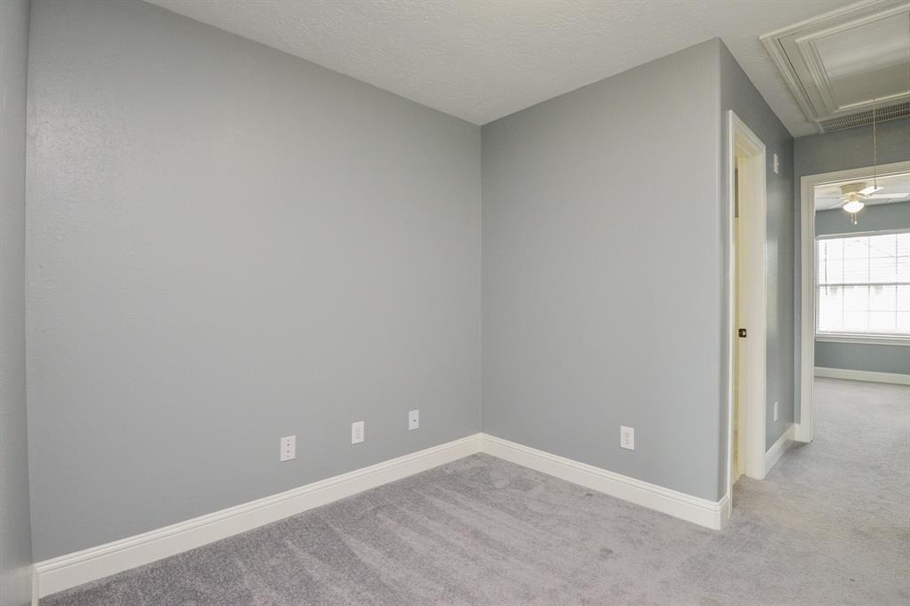 8755 Thistlemoor Lane - Photo 6