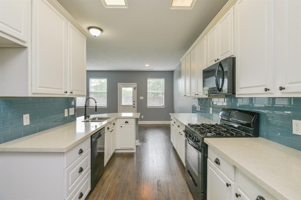 8755 Thistlemoor Lane - Photo 5