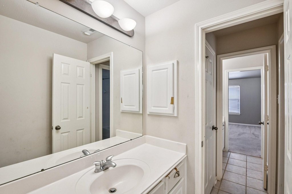 17711 Creek Bluff Lane - Photo 32