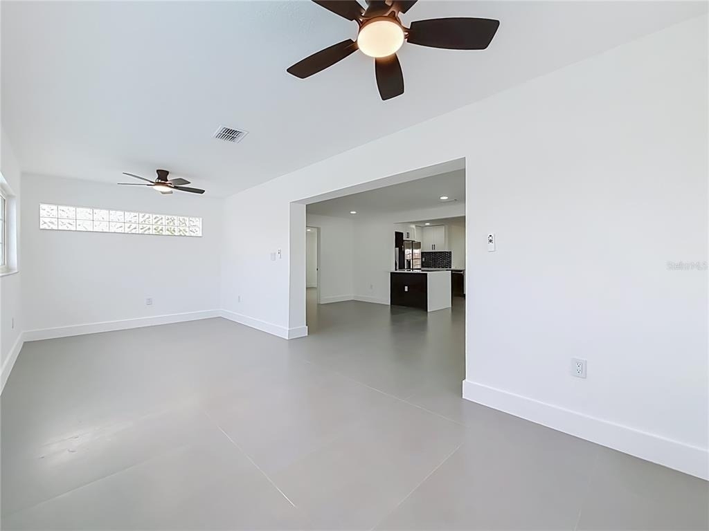 720 Capri Boulevard - Photo 19