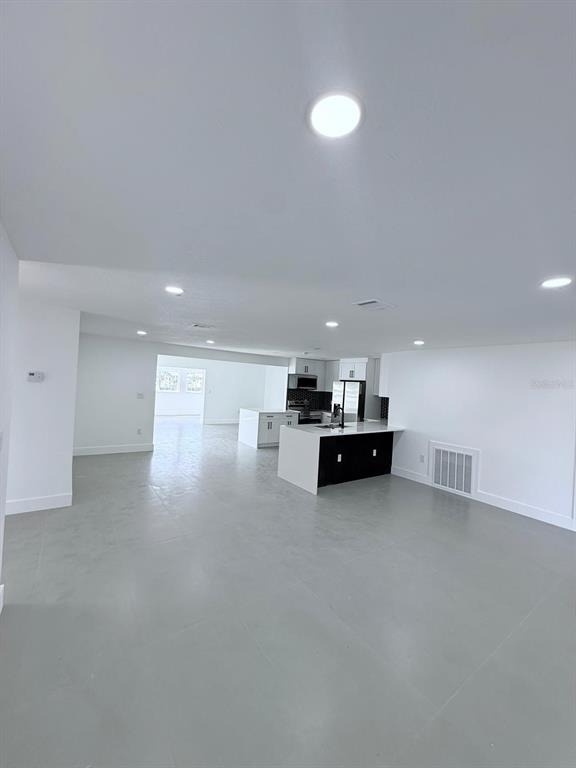 720 Capri Boulevard - Photo 1