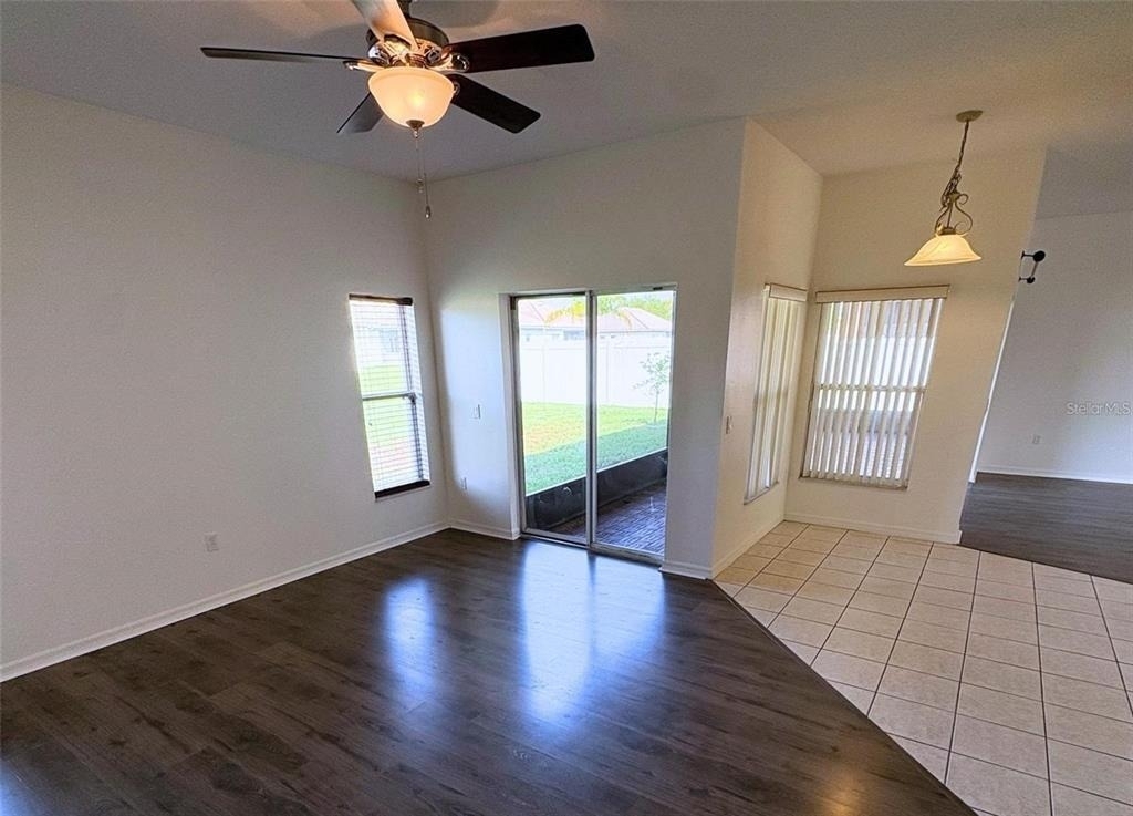 3637 Weatherfield Drive - Photo 7