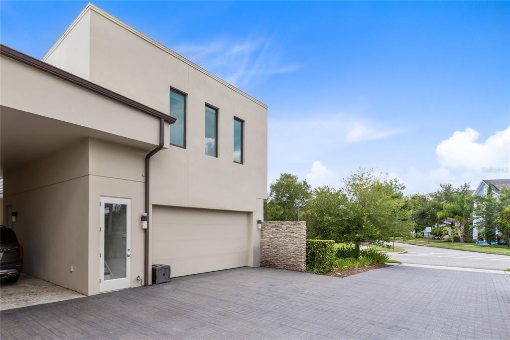 14105 Corrigan Avenue - Photo 0