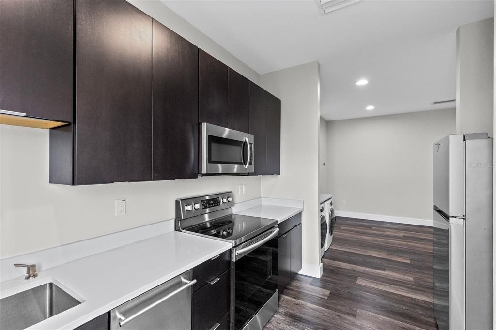 14105 Corrigan Avenue - Photo 2