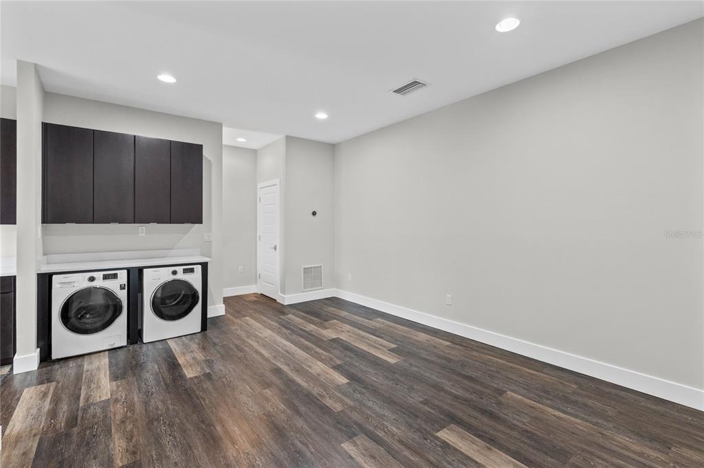14105 Corrigan Avenue - Photo 5