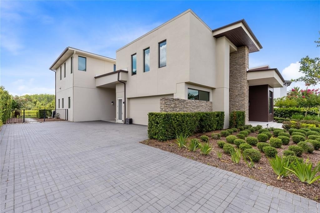 14105 Corrigan Avenue - Photo 15