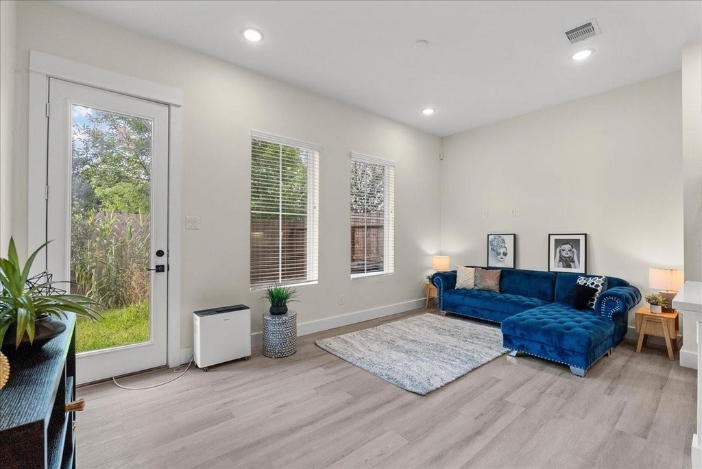 2906 Stevens Street - Photo 8
