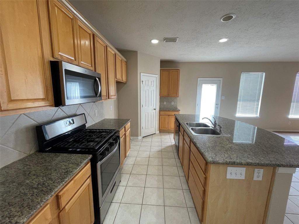 12606 Egret Hill Court - Photo 3