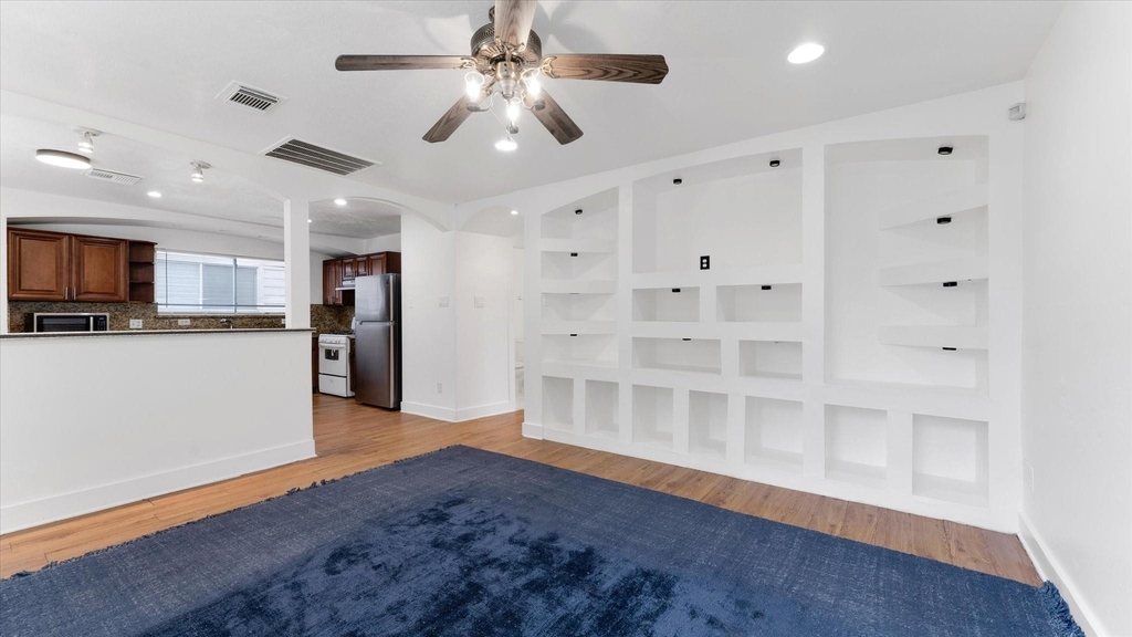 3818 W Traditions Boulevard - Photo 6