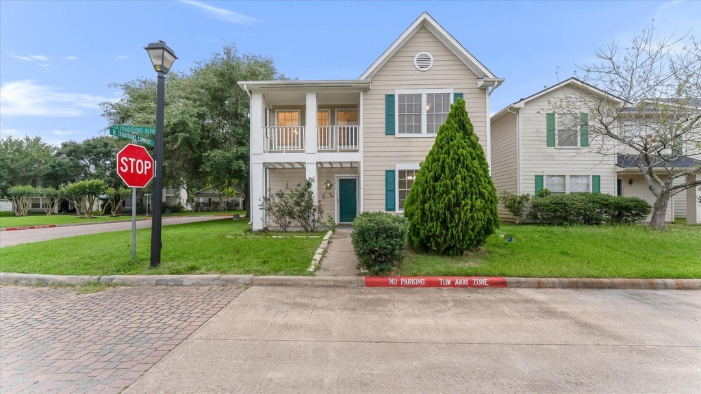 3818 W Traditions Boulevard - Photo 0
